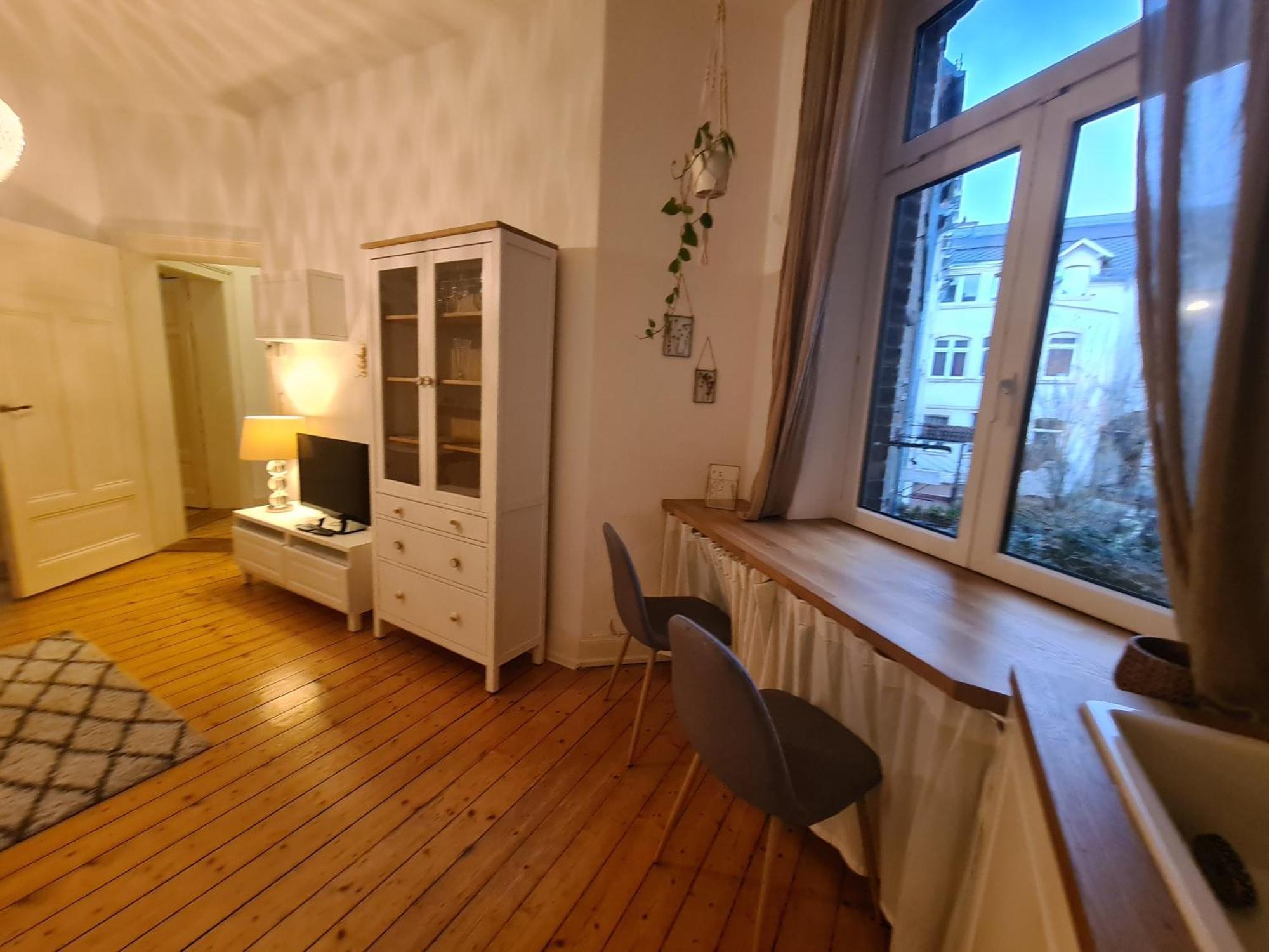 Home Away From Home Stylish Central Netflix Kitchen Wiesbaden Exterior foto